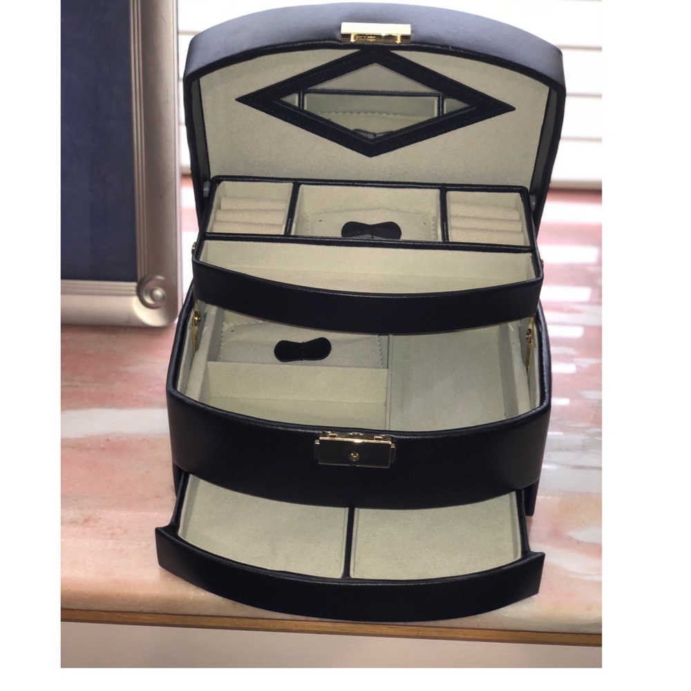 BRAND NEW leather jewelry box with 3 storage units